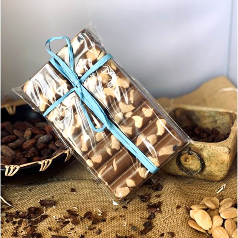 Chocolate Artesano con Leche Caramelo Almendras APISIERRA bajo azúcar 