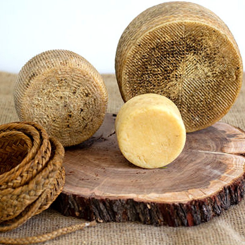 Queso curado Gourmet de cabra SERONÉS ARTESANO Serón. Sabores Almería.